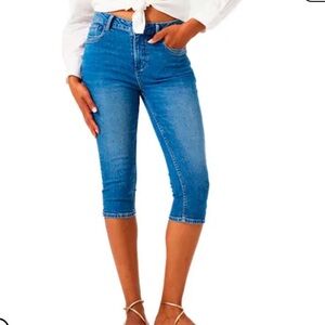 Garcia Women's Blue Cropped Jeans
